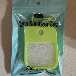B Pure Green Silicone Hand Sanitizer Case